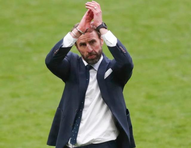 爱奇艺体育在线观看-赖斯：我们打脸了质疑 索斯盖特：把胜利献给球迷